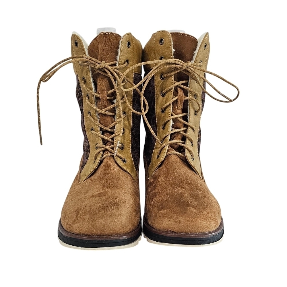 MukLuks Tan Christy Boots